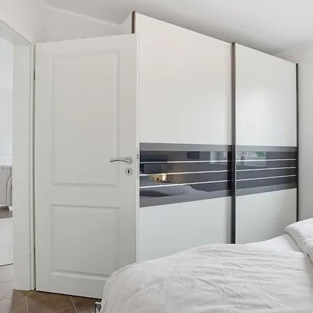 Edi Apartment